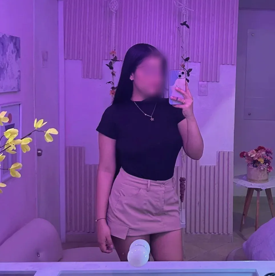 Antonia, 23