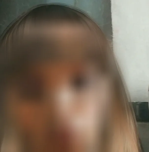 Antonia, 35