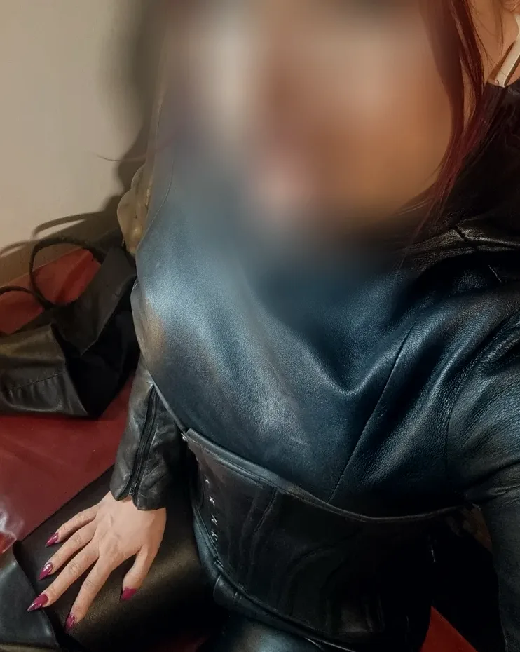 Melanie, 38