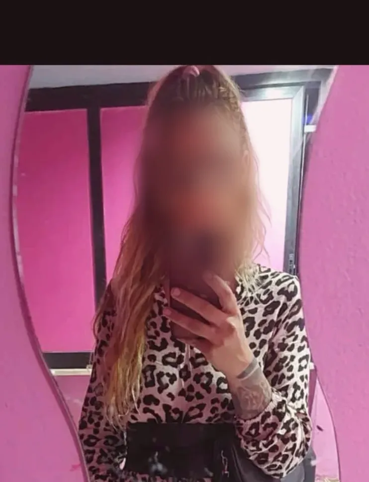 Rebecca, 30
