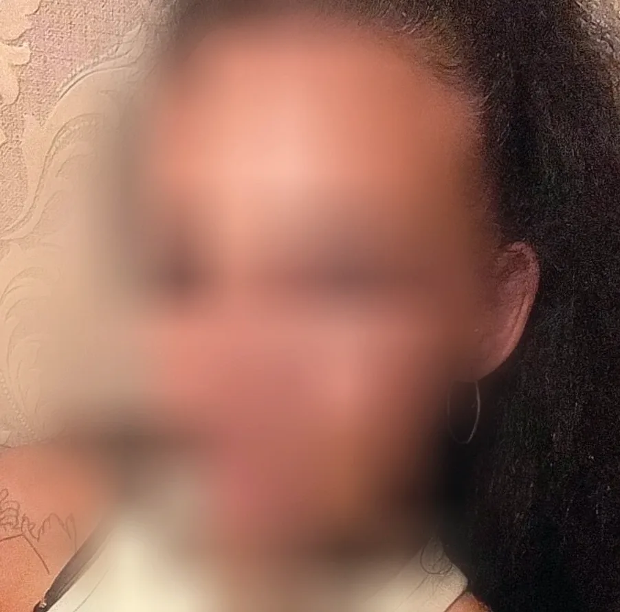 Romy, 38