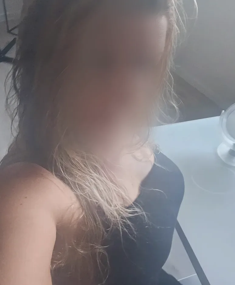 Vanessa, 31