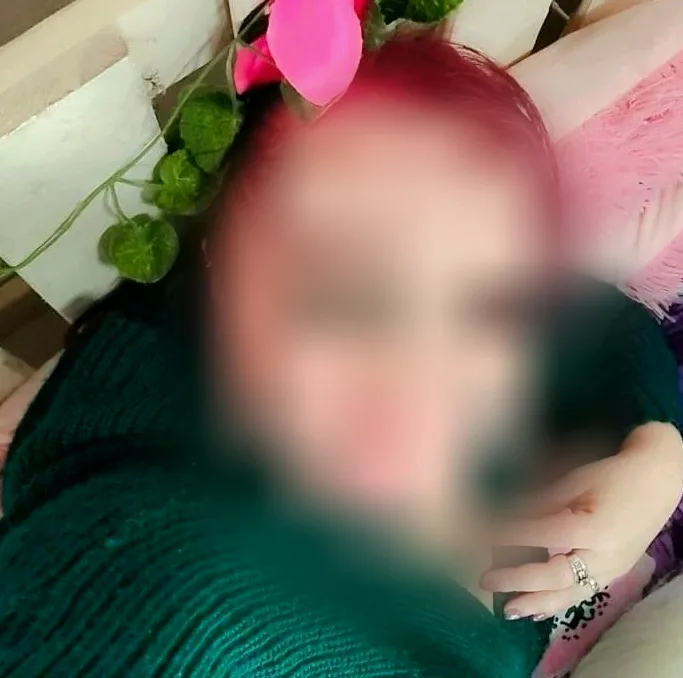 Yvonne, 36